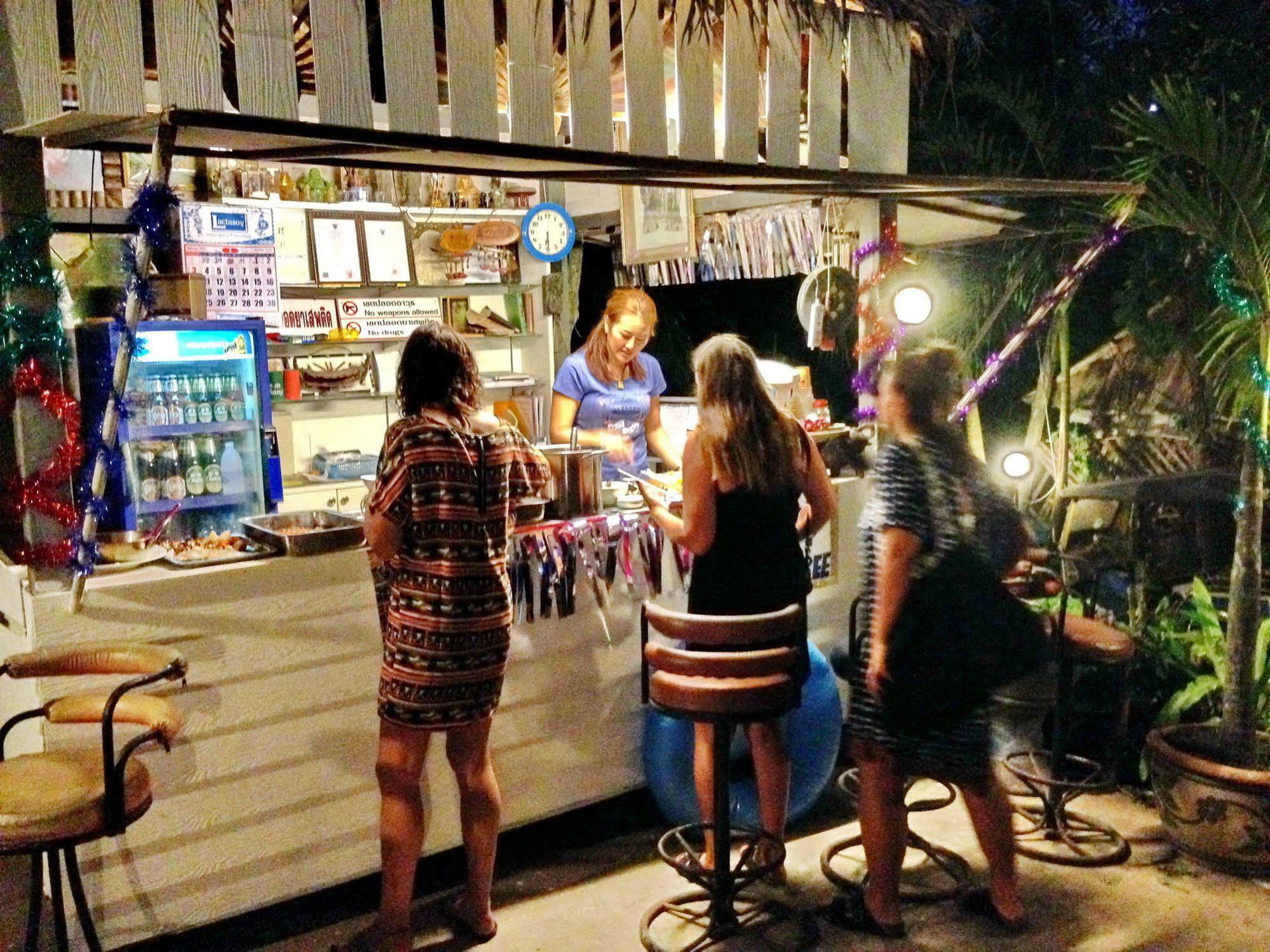 Tuk Tuk Guesthouse Koh Chang Esterno foto